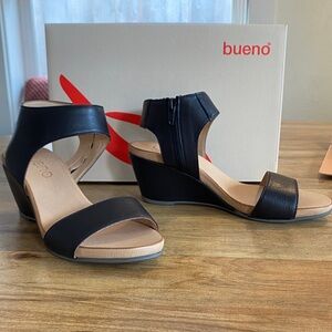 Bueno Elegant Black Wedge Sandals NIB